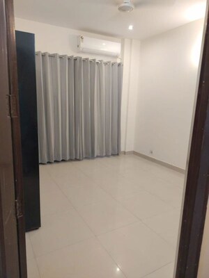 Room in 3 BHK Builder Floor at Ardee City, Sector 52 – for Sale