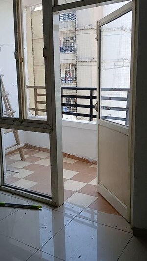 Balcony in Studio Apartment at Stellar Mi Citihomes, Omicron Iii Greater Noida – for Rent