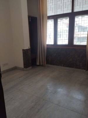 Room in 2 BHK Builder Floor at Greater Kailash I – for Rent