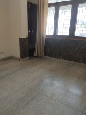 Room in 2 BHK Builder Floor at Greater Kailash I – for Rent