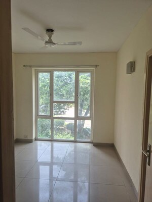 Room in 3 BHK Apartment at Mahindra Aura, Sector 110a – for Rent