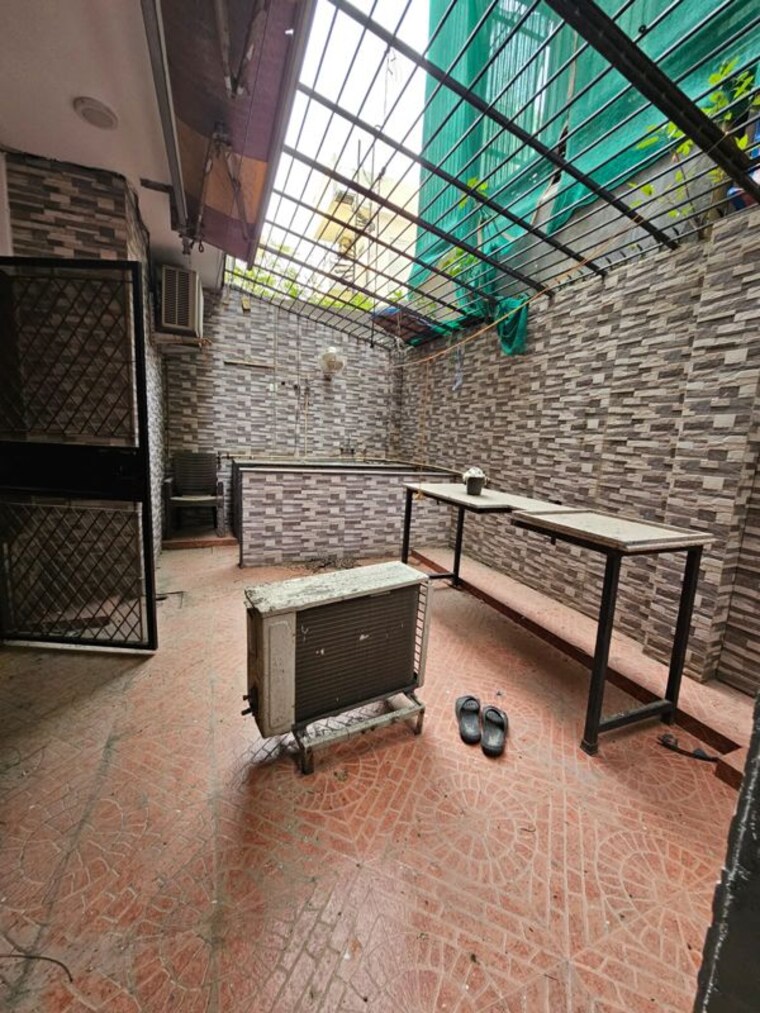 Team Area, dlf cyber city 3 Bedroom 2000 Sq.Ft. Builder Floor In Dlf Cyber City Gurgaon 10412032