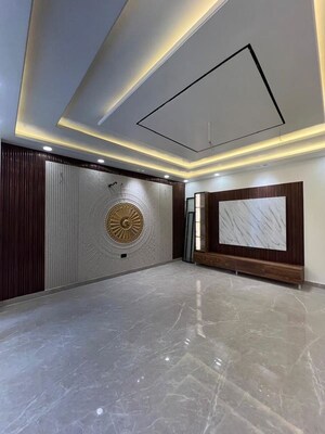 Hall in 4 BHK Builder Floor at Sector 85 – for Sale
