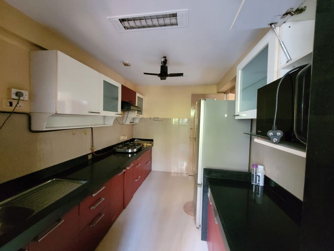 2.5 BHK Apartment For Sale in Raheja Acropolis