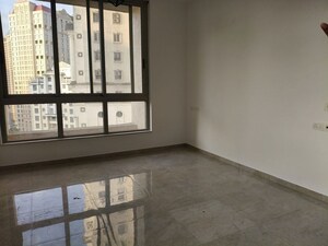 Room in 2 BHK Apartment at Hiranandani Rodas Enclave Rosemount, Thane West – for Rent