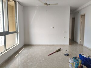 Room in 2 BHK Apartment at Hiranandani Rodas Enclave Rosemount, Thane West – for Rent