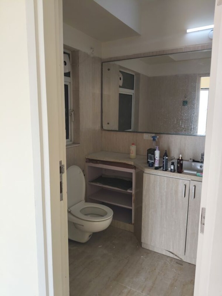 Kitchen, dlf-regal-gardens 3 Bedroom 1750 Sq.Ft. Apartment In Sector 90 Gurgaon 10412064