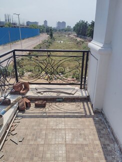 Plot For Sale in Sector 78