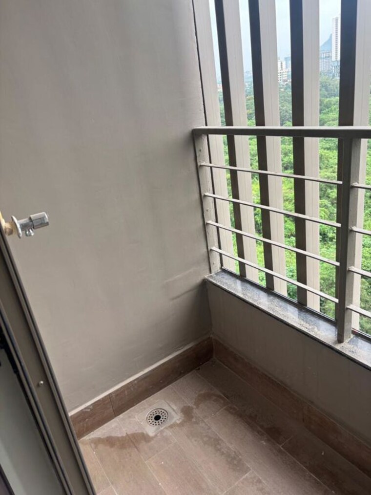 Balcony, damji-shamji-mahavir-spring-tulip-phase-1 2 Bedroom 805 Sq.Ft. Apartment In Pokhran Road No Two Thane 10412095