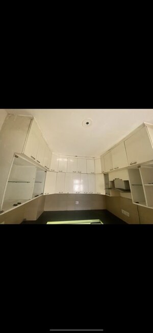 Kitchen in 3.5 BHK Apartment at BPTP Park Grandeura, Sector 82 – for Rent