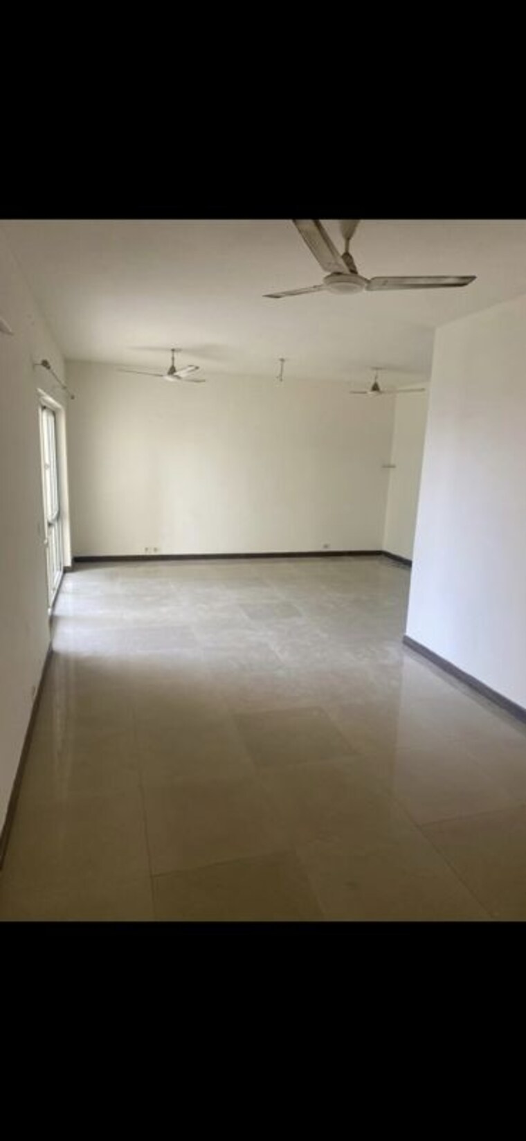Room, bptp-park-grandeura 3.5 Bedroom 2353 Sq.Ft. Apartment In Sector 82 Faridabad 10412147