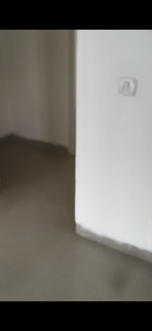 Room in 3 BHK Apartment at Shiv Sai Ozone Park, Sector 86 – for Rent