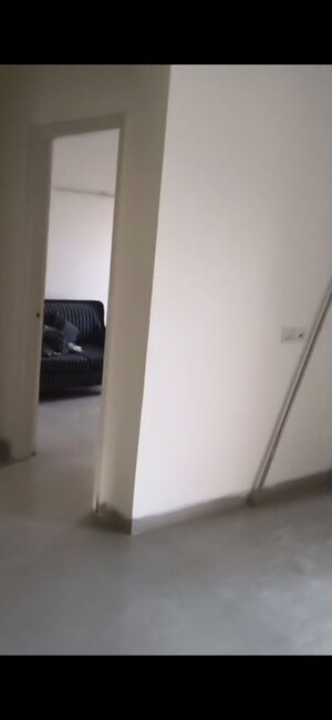 Room in 3 BHK Apartment at Shiv Sai Ozone Park, Sector 86 – for Rent