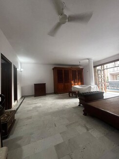 3 BHK + Study Room,Extra Room Builder Floor For Rent in Sector 43