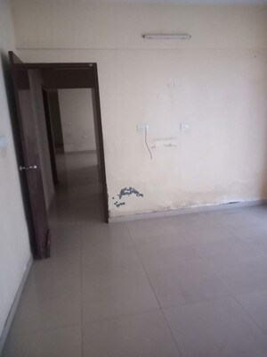 Room in 3 BHK Apartment at Emami City, Golpark – for Sale