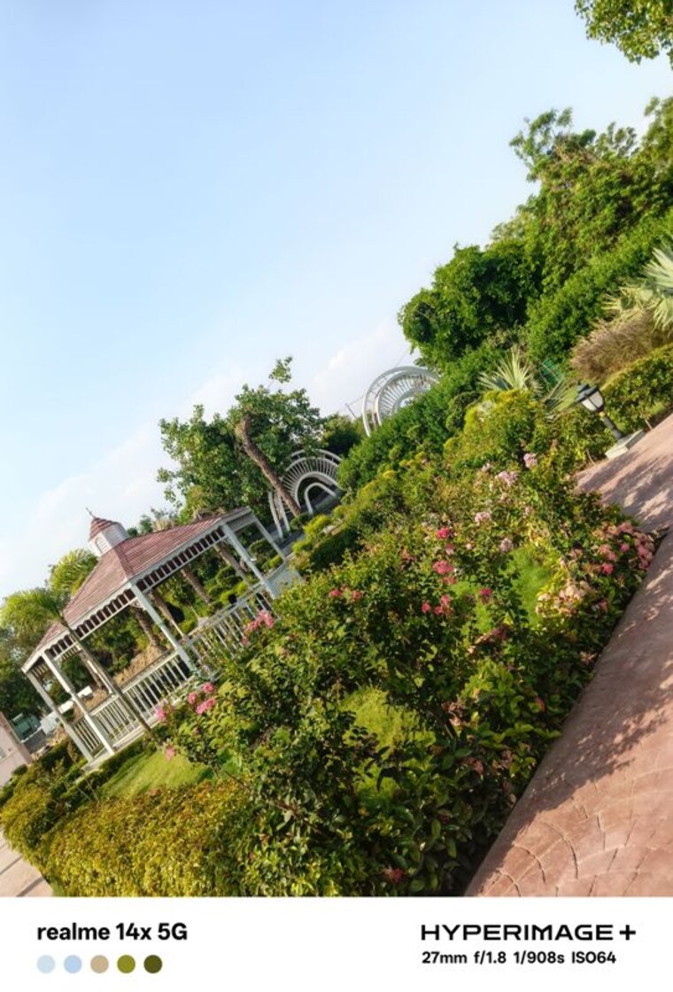 Garden, sector 84  120 Sq.Yd. Plot In Sector 84 Faridabad 10412234