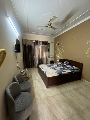 Living Room in 2 BHK Villa at Sector 23 – for Rent