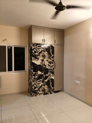 Room in 2 BHK Apartment at Rajapushpa Provincia, Narsingi – for Rent