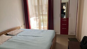 Bedroom in 3 BHK Builder Floor at Sector 51 – for Rent