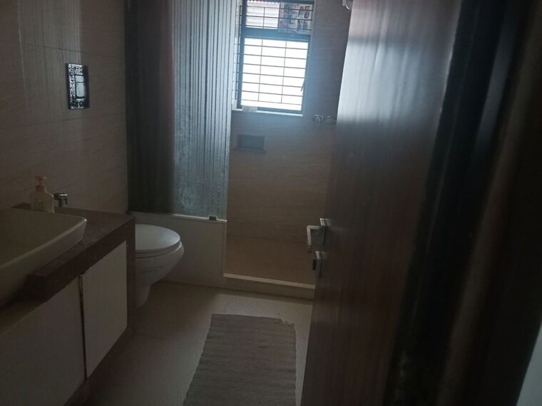 Bathroom, shivaji park 3 Bedroom 900 Sq.Ft. Apartment In Shivaji Park Mumbai 10412266