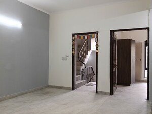 Room in 2.5 BHK Villa at Sector 23 – for Rent