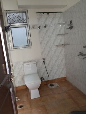 Bathroom in 2.5 BHK Villa at Sector 23 – for Rent