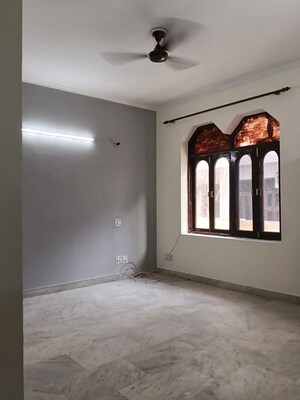 Room in 2.5 BHK Villa at Sector 23 – for Rent