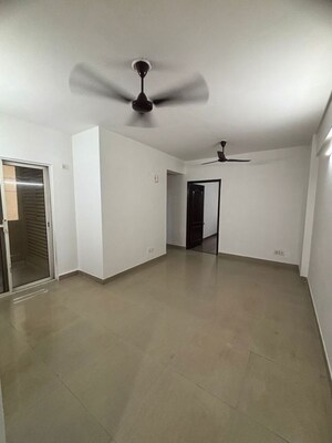 Room in 2.5 BHK Apartment at Paras Seasons, Sector 168 – for Sale