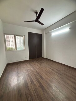 2.5 BHK + Study Room Apartment For Sale in Paras Seasons
