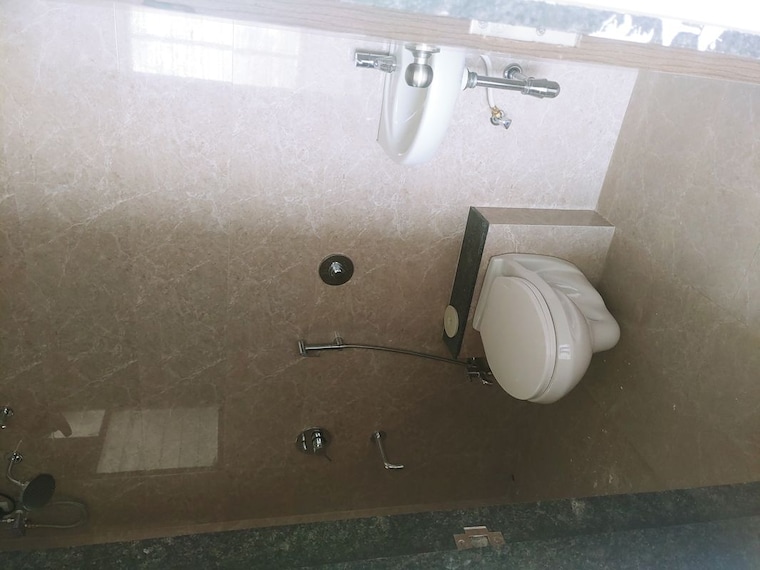 Bathroom, suyog-padmavati-hills 2 Bedroom 1000 Sq.Ft. Apartment In Bavdhan Pune 10412321
