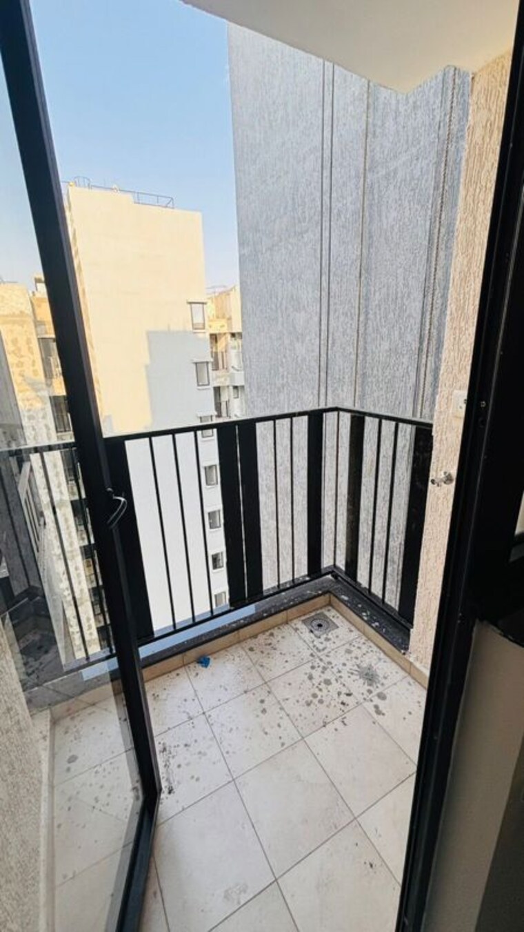 Balcony, mahindra-antheia-c3 2 Bedroom 1000 Sq.Ft. Apartment In Pimpri Pune 10412332