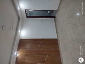 Room in 3 BHK Builder Floor at Mehrauli – for Rent