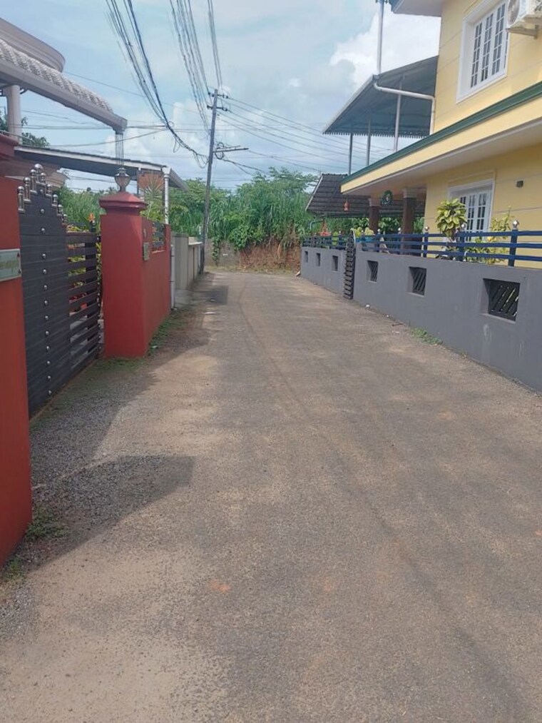 Nearby, cheroor  5009 Sq.Ft. Plot In Cheroor Thrissur 10412387