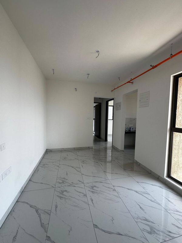 2 BHK 520 Sq.Ft. Apartment in Raymond Ten X Habitat