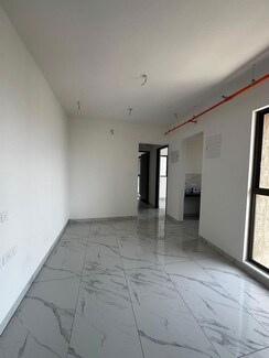 2 BHK Apartment For Rent in Raymond Ten X Habitat