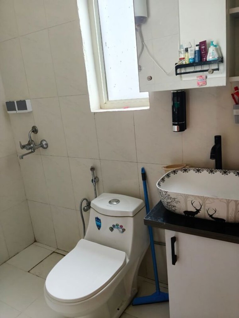 Washroom, pyramid-pride 2 Bedroom 691 Sq.Ft. Apartment In Sector 76 Gurgaon 10412366