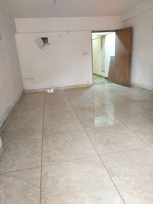 Room in 3 BHK Apartment at Natural Sarvapriya, Rash Behari Avenue – for Sale