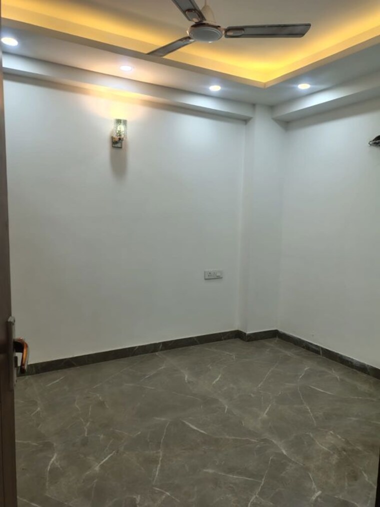 Room, malviya nagar 3 Bedroom 2000 Sq.Ft. Builder Floor In Malviya Nagar Delhi 10412424