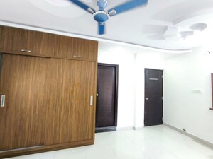 Room in 3 BHK Villa at Praneeth Pranav Leaf, Mallampet – for Rent