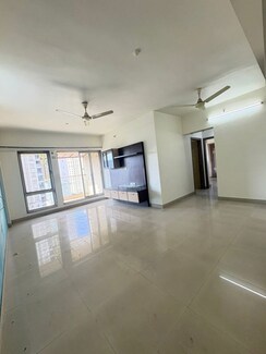 2 BHK + Pooja Room Apartment For Rent in Kanakia Spaces Niharika