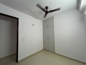 Room in 2 BHK Builder Floor at Saket – for Rent