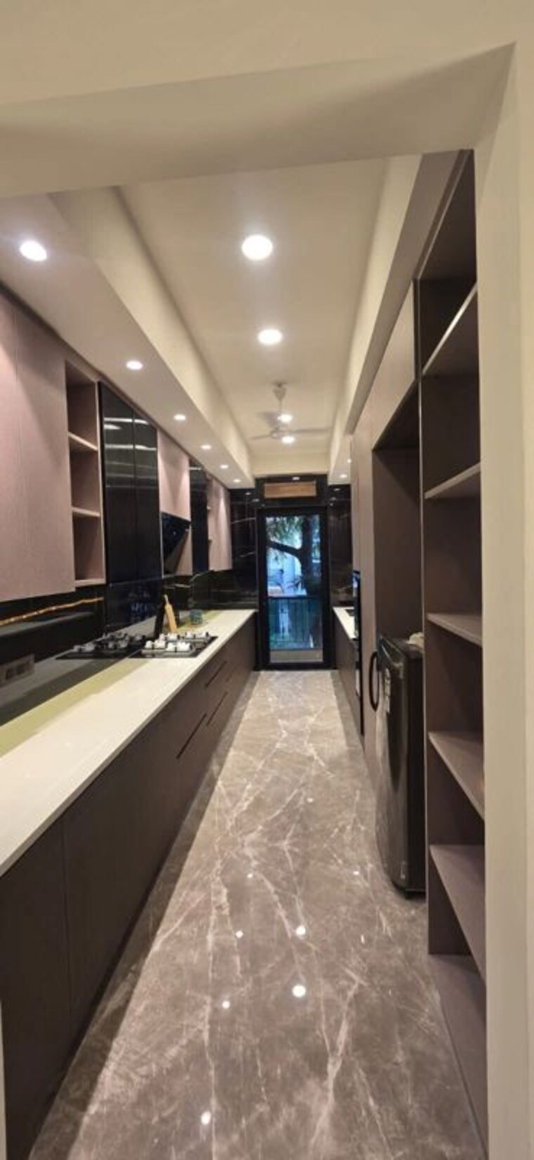 Kitchen, nirvana country 4 Bedroom 3600 Sq.Ft. Builder Floor In Nirvana Country Gurgaon 10412467