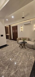 4 BHK + Servant Room,Basement 3600 Sq.Ft. Builder Floor in Nirvana Country