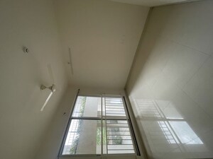 Room in 2.5 BHK Apartment at Godrej Park Greens, Mamurdi – for Rent
