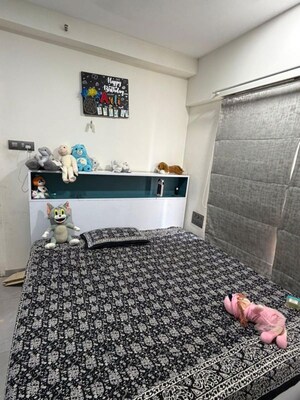 Bedroom in 1.5 BHK Apartment at Paradigm El Signora, Jogeshwari West – for Rent