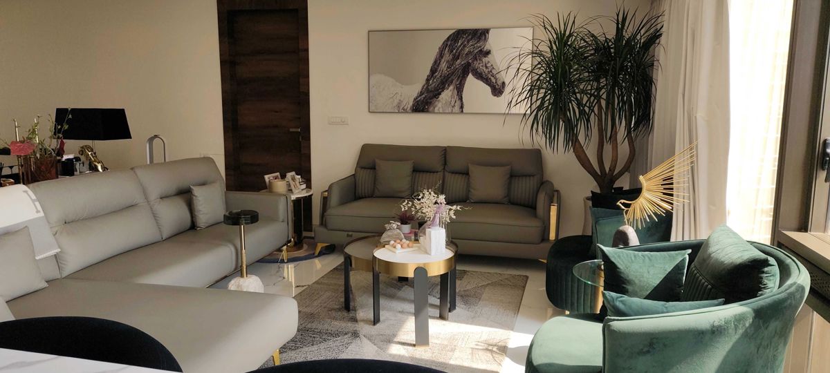 4 BHK + Servant Room,Study Room Apartment For Sale in Lodha Trump Tower