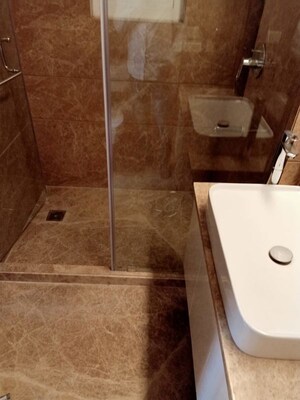 Furnished Amenities in 4 BHK Builder Floor at Hauz Khas Enclave – for Rent