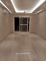 4 BHK + Servant Room 300 Sq.Yd. Builder Floor in Hauz Khas Enclave