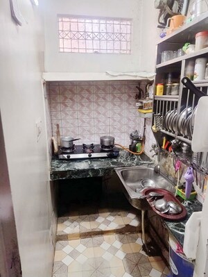 Kitchen in 2.5 BHK Builder Floor at Rohini Sector 5 – for Sale
