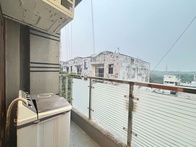 Balcony, saket 2 Bedroom 1050 Sq.Ft. Apartment In Saket Delhi 10412550